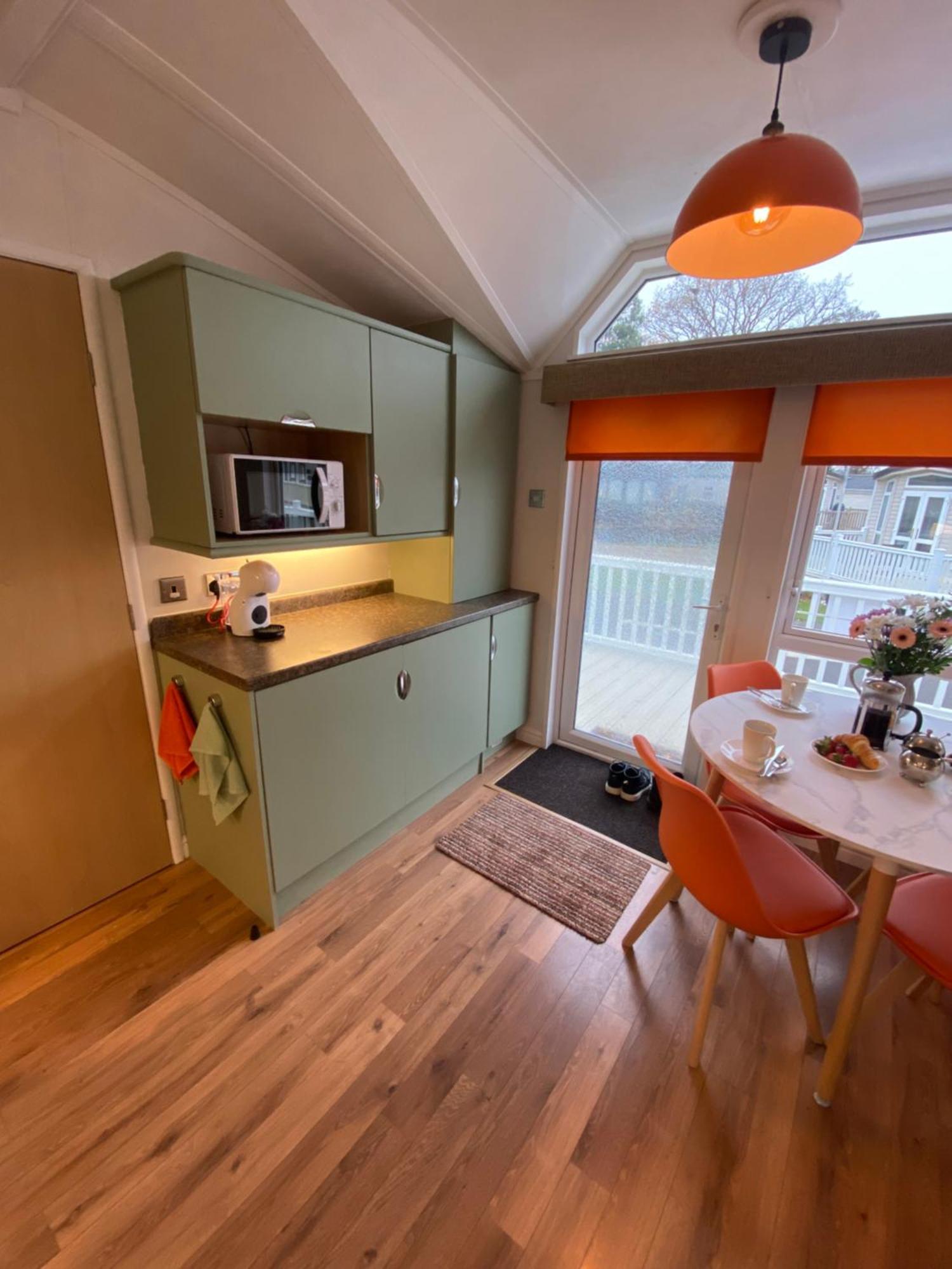 Red Squirrel Lodge Sandown Extérieur photo